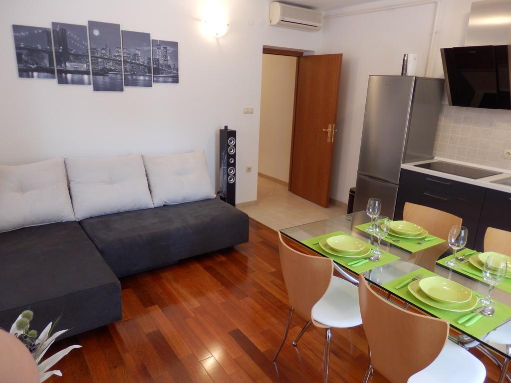Apartment Pula Center ภายนอก รูปภาพ